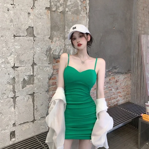 Stylish Dress - Picture 4 of 7